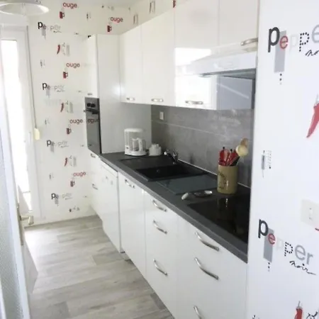 Le Welcome - Location De - - T2 Quartier Gare Mae-7431 Apartment *